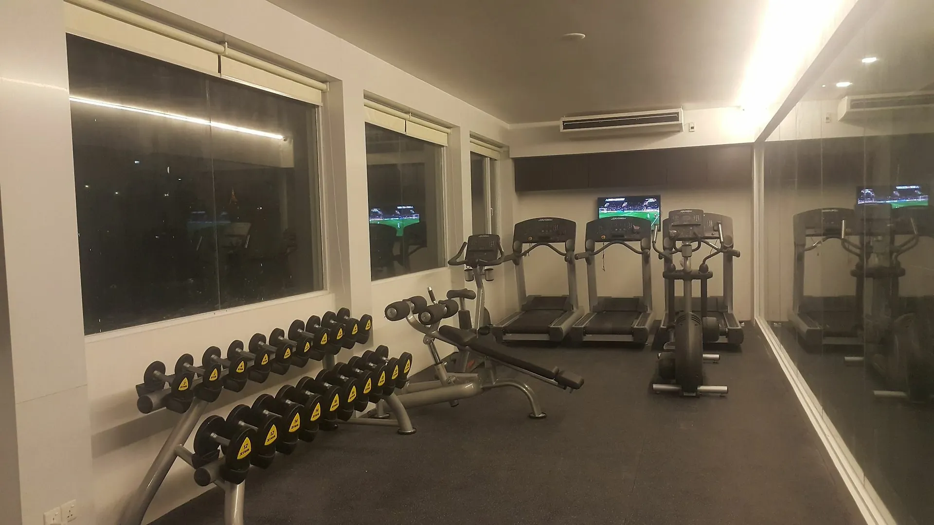 Apartment Clover Suites Royal Lake Yangon Myanmar